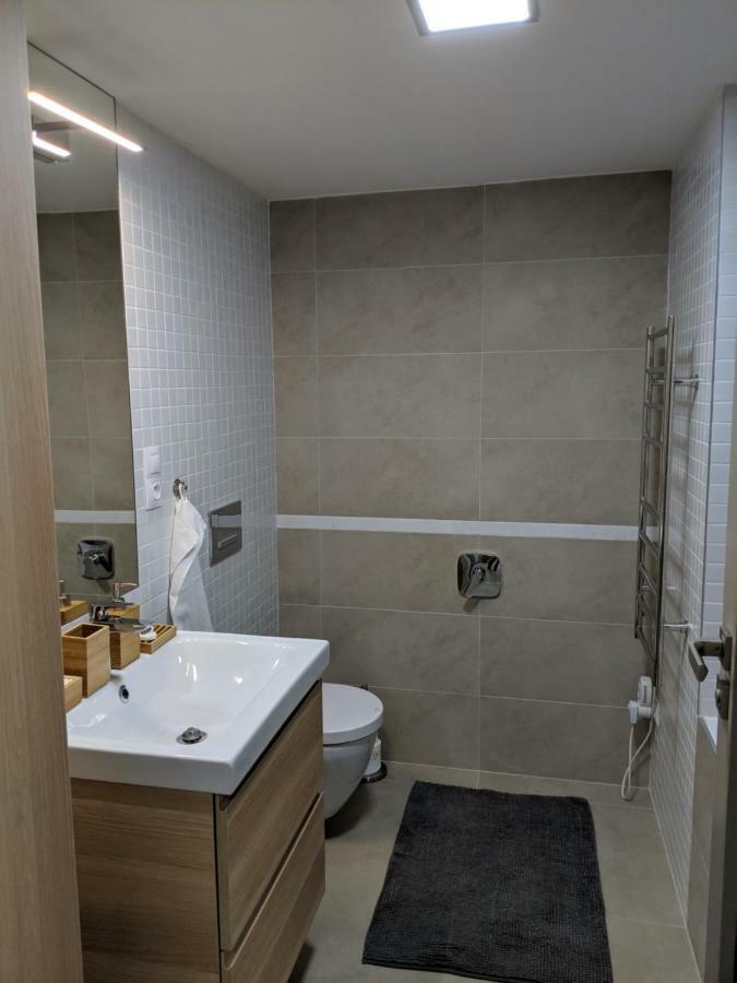 Ap10 - Apartments 4U Brezinova "Overnight Simply" Hradec Králové Exteriér fotografie